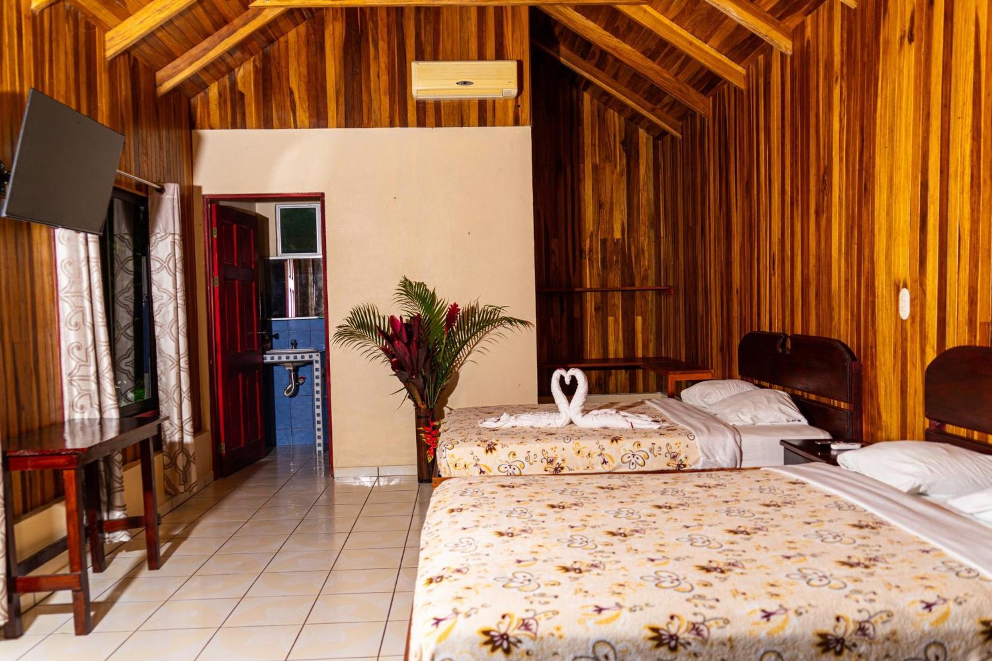 Selvita Lodge Arenal ラ・フォルトゥナ エクステリア 写真